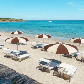 Accesso diretto alla spiaggia dal Sant'Efis, esclusivo Hotel di Lusso nel Sud Sardegna